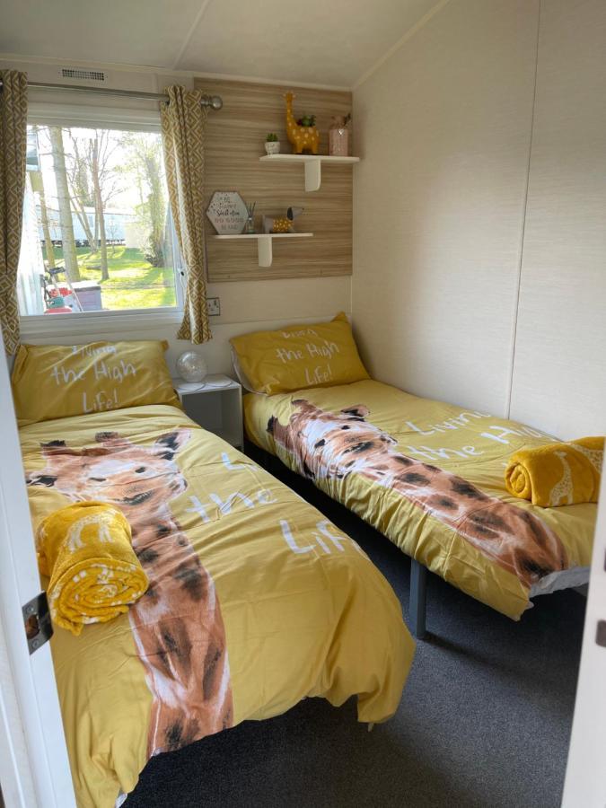 Holiday Home Breaks At Tattershall Lakes Coningsby Exterior foto